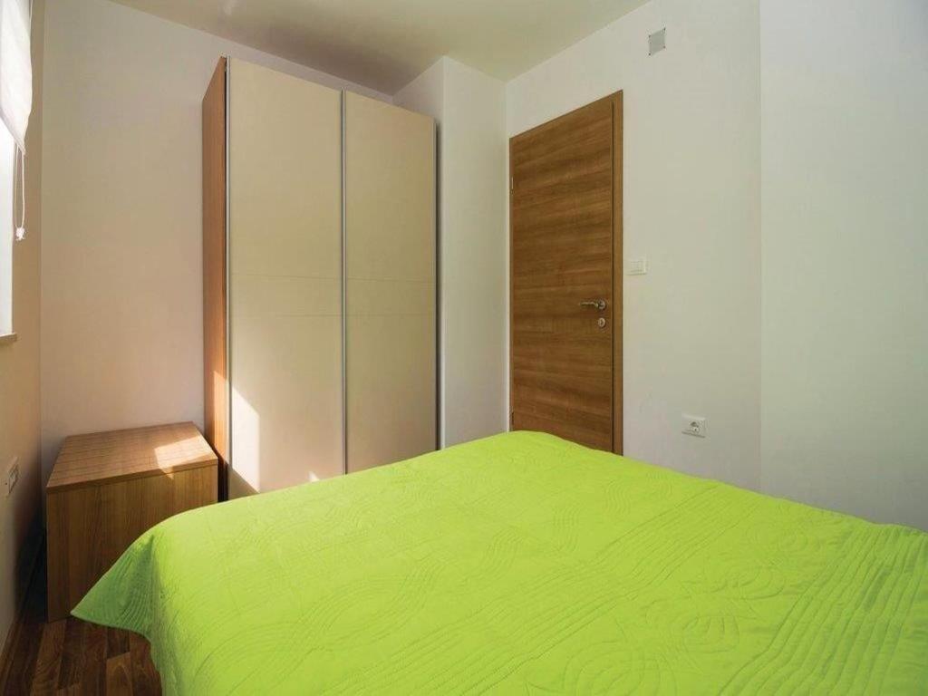 Apartments Grzic Porozina Exterior foto
